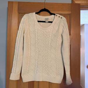 LL Bean Cream Cable Knit Pullover Sweater‎